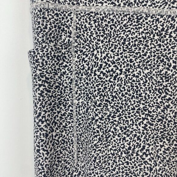 Athleta Salutation Stash II Textured Tight Legging Black White‎ Size M - Picture 6 of 9